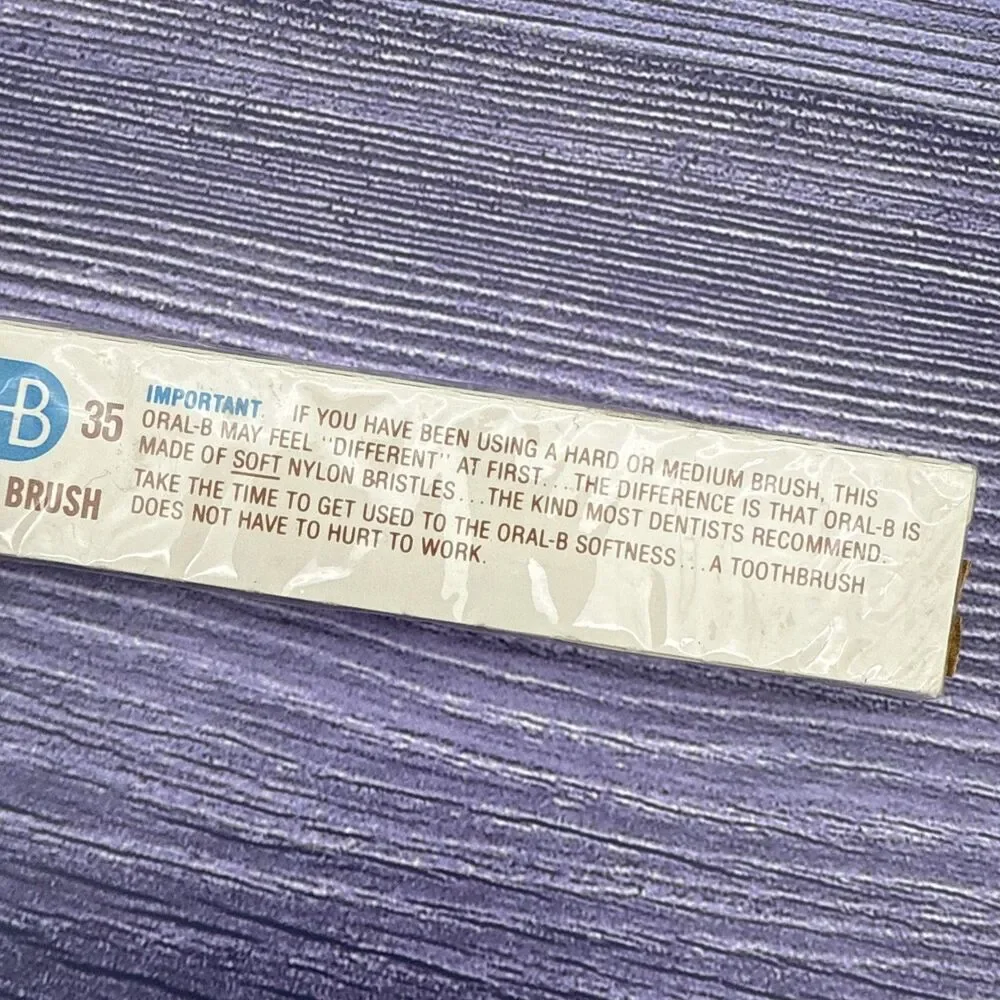 VINTAGE Oral-B 35 Toothbrush 1980s US Olympic Committee 4 Row Size End-Rounded